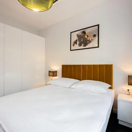 Native Slowackiego 14 Superior דירה